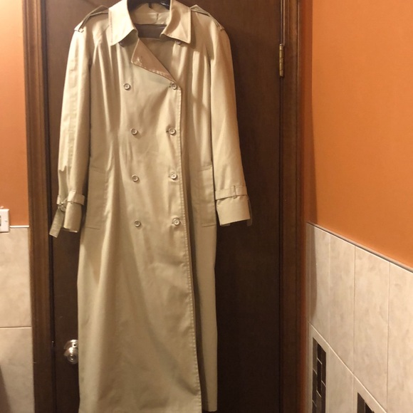 London Fog Coat/ Women - Picture 2 of 10